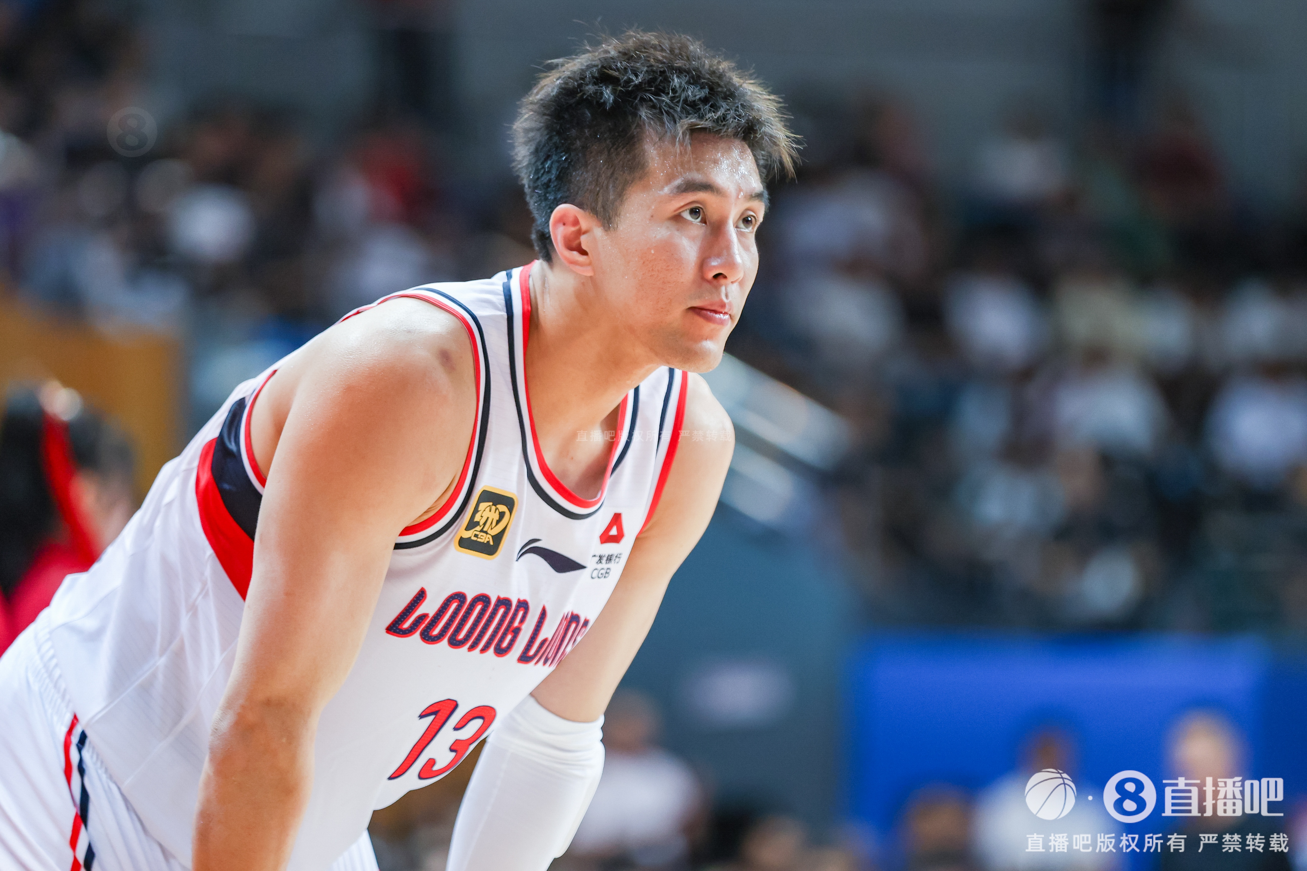 开云APp-郭艾伦的伤情令人感到痛心 前交叉韧带断裂康复期在9-12个月之间